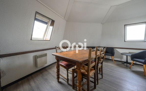 Immeuble à vendre    8 pièces • 235 m2 Valenciennes