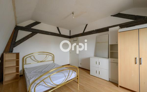 Immeuble à vendre    8 pièces • 235 m2 Valenciennes