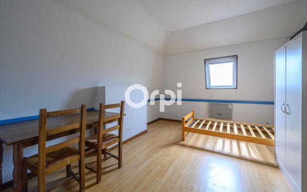 Immeuble à vendre    8 pièces • 235 m2 Valenciennes