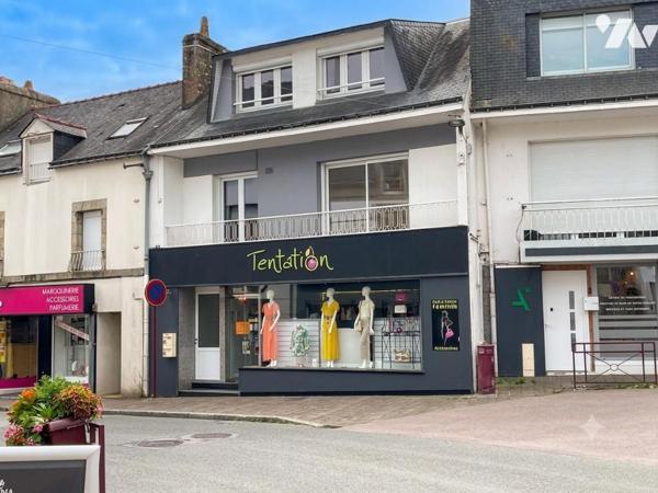 COEUR DE VILLE LOCMINE MAISON SPACIEUSE ET MAGASIN