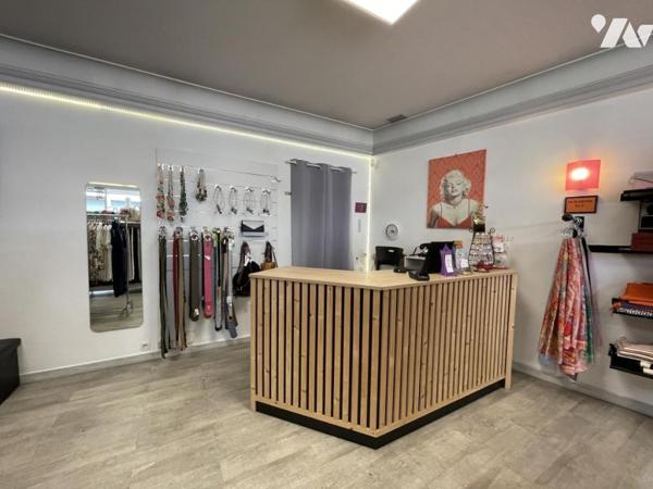 COEUR DE VILLE LOCMINE MAISON SPACIEUSE ET MAGASIN