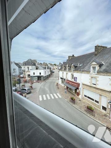 COEUR DE VILLE LOCMINE MAISON SPACIEUSE ET MAGASIN