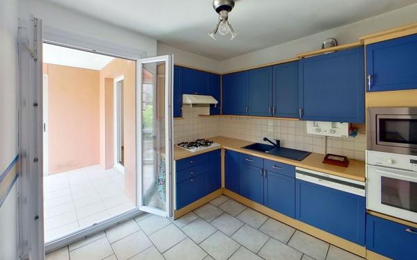 Appartement à vendre    3 pièces • 81 m2 Lyon 9