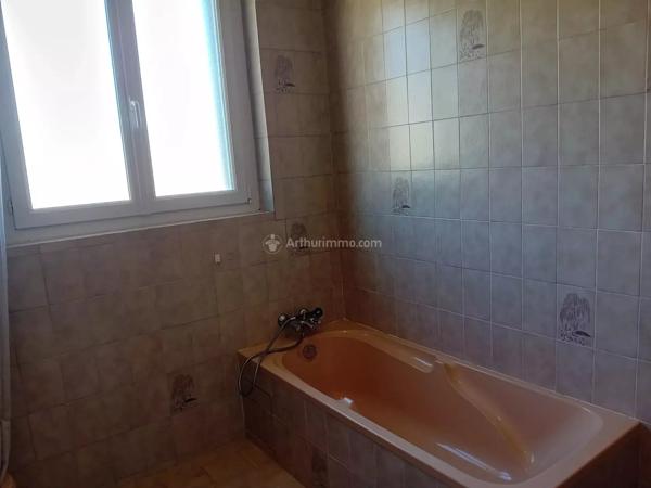 Vente                                                      Maison
                        
                     5 pièces                      121 m2                     à Blaye-les-Mines