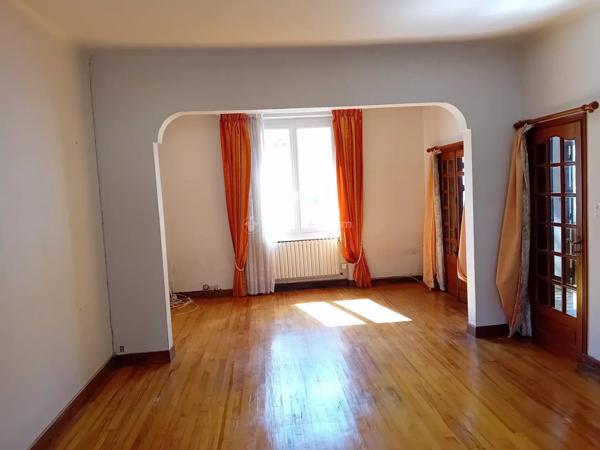 Vente                                                      Maison
                        
                     5 pièces                      121 m2                     à Blaye-les-Mines