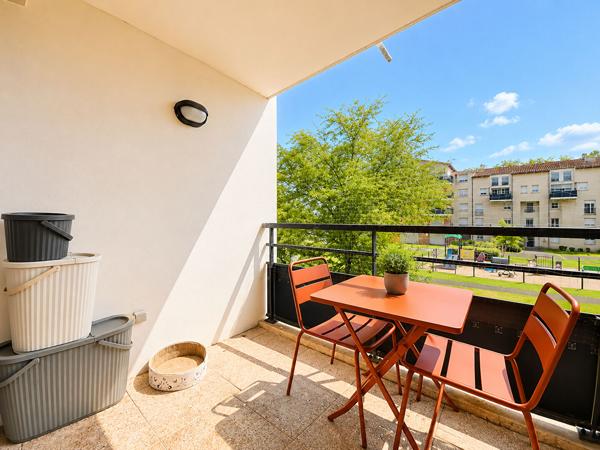 APPARTEMENT T2 A VENDRE AVEC TERRASSE ET PARKING AU CENTRE-VILLE DE CASTANET-TOLOSAN