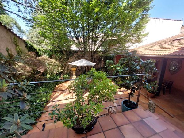 MAISON BOURGEOISE 1920 DE 275M2 RENOVEE EN 2020 AVEC 2 JARDINS TERRASSE PATIO VERANDA GARAGE CAVES 660K€ ALBI CENTRE