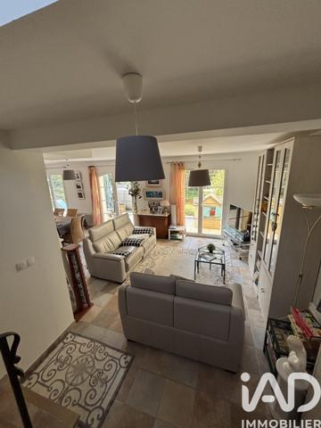 Maison à vendre 6 pièces 152 m² Lambesc