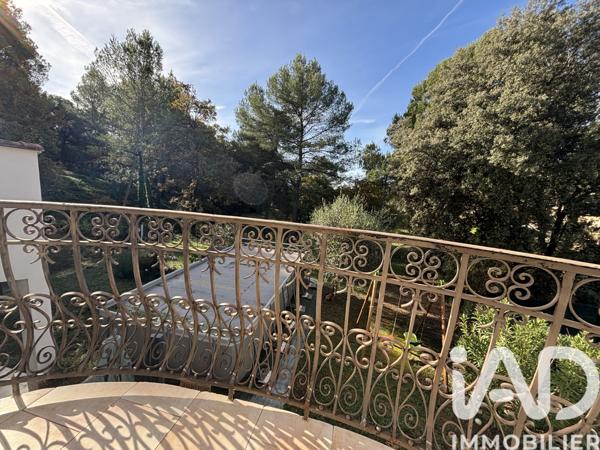 Maison à vendre 6 pièces 152 m² Lambesc