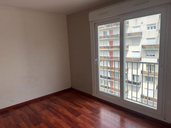Appartement très lumineux, lumière traversante, rénovation soignée