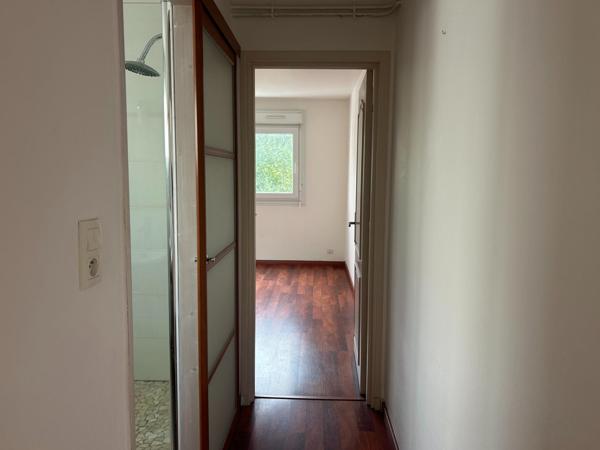 Appartement très lumineux, lumière traversante, rénovation soignée