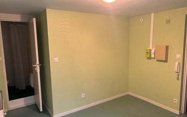 Appartement à louer    1 pièce • 14,52 m2 Bourg-en-Bresse