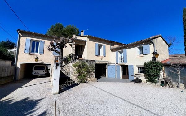 Maison à vendre    4 pièces •  Carpentras
