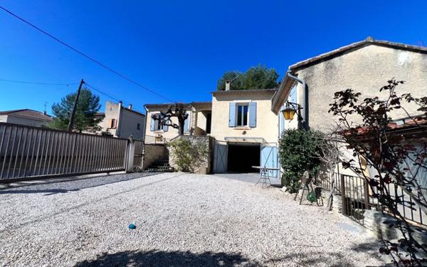 Maison à vendre    4 pièces •  Carpentras