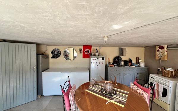 Maison à vendre    4 pièces •  Carpentras