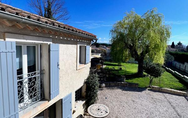 Maison à vendre    4 pièces •  Carpentras
