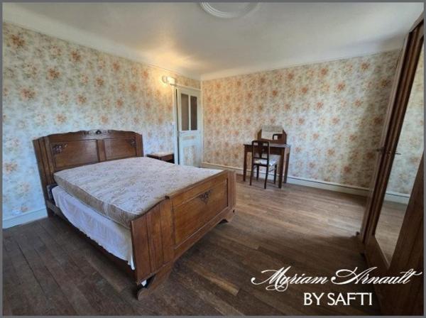 Ancien corps de ferme avec dépendances sur terrain de 2817 m².