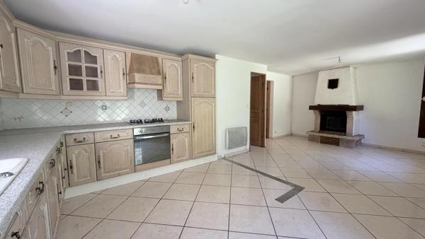 Vente                                                      Maison de village
                        
                     2 pièces                      47 m2                     à Aubigny-sur-Nère