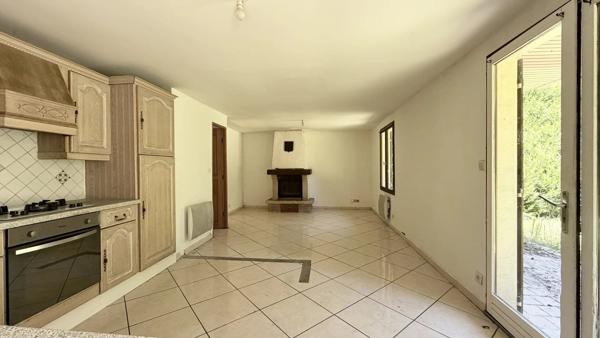 Vente                                                      Maison de village
                        
                     2 pièces                      47 m2                     à Aubigny-sur-Nère