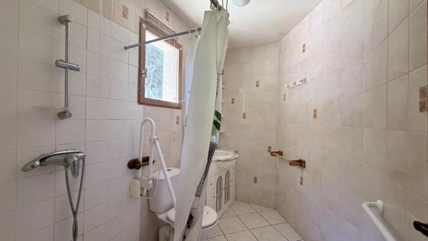 Vente                                                      Maison de village
                        
                     2 pièces                      47 m2                     à Aubigny-sur-Nère