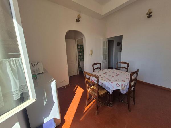 Appartement à CARQUEIRANNE, 83320 - 1 pièce 34m²