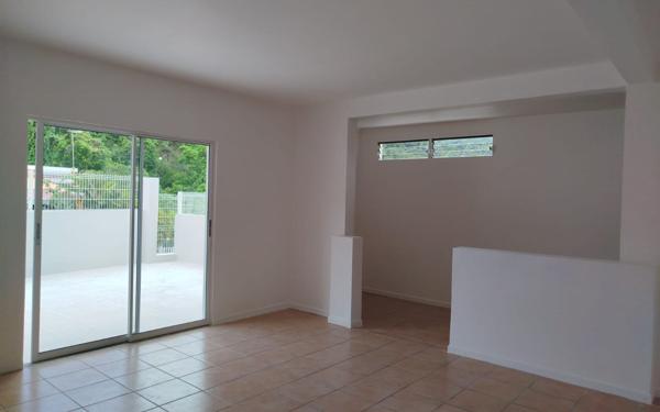 Appartement à louer    1 pièce • 49 m2 Le Marin