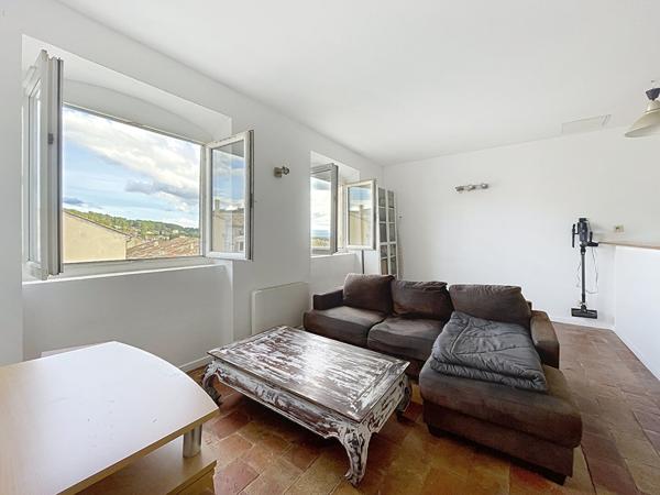 Appartement T 3 - Cadenet 3 pièce(s) 44 m2 bien situé