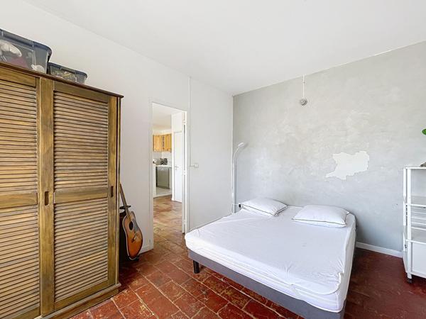 Appartement T 3 - Cadenet 3 pièce(s) 44 m2 bien situé