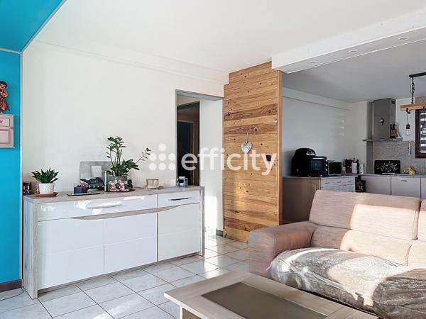 Appartement 3 pièces - 75 m² Exclusivité efficity