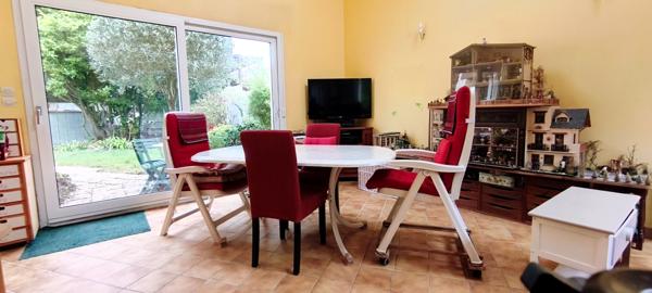 Exclusivité !! Côtes d'Armor 22590 Pordic. 4 chambres dont une au RDC avec Sde... terrain clos sans vis à vis