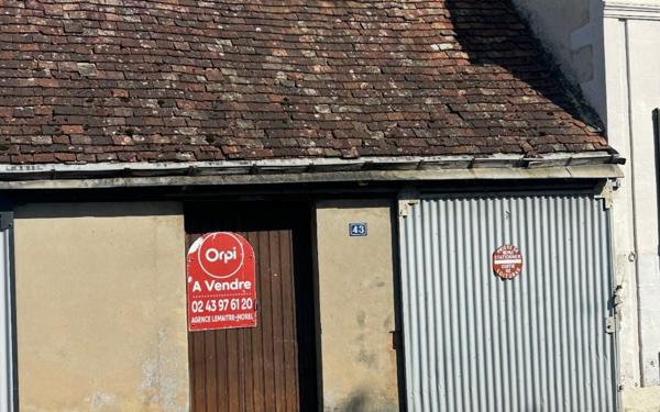 Stationnement à vendre    Mamers