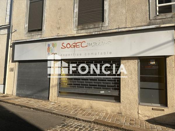 Location Local commercial 2 pièces 40 m² - 4-6 RUE SAINT MARTIN Sable Sur Sarthe 72300