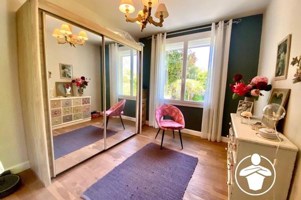 Vente                                                      Maison
                        
                     5 pièces                      143 m2                     à Casseneuil