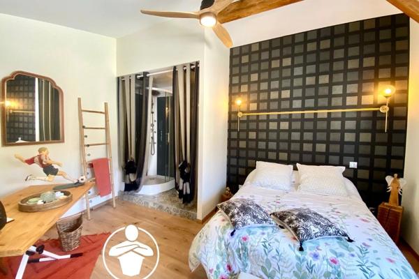 Vente                                                      Maison
                        
                     5 pièces                      143 m2                     à Casseneuil