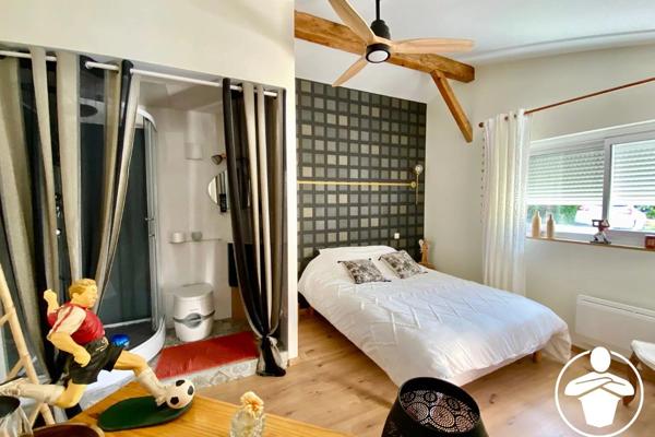 Vente                                                      Maison
                        
                     5 pièces                      143 m2                     à Casseneuil