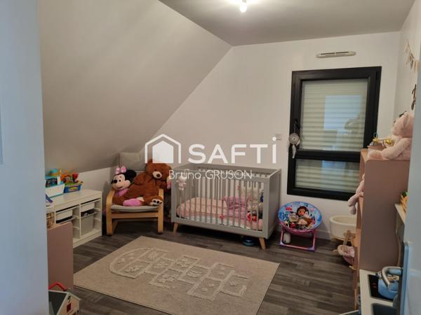 Au calme , en impasse à quelques minutes des commodités