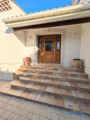 Villa T6 244m2 avec Piscine