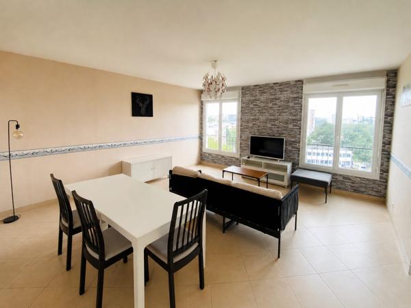 Fort potentiel vue dégagée appartement T4 93m2