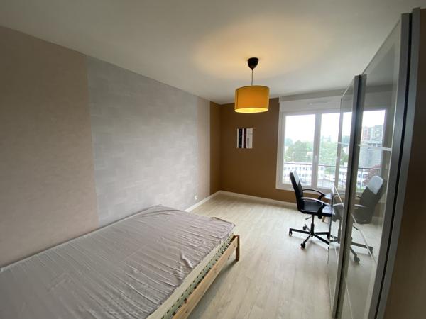 Fort potentiel vue dégagée appartement T4 93m2