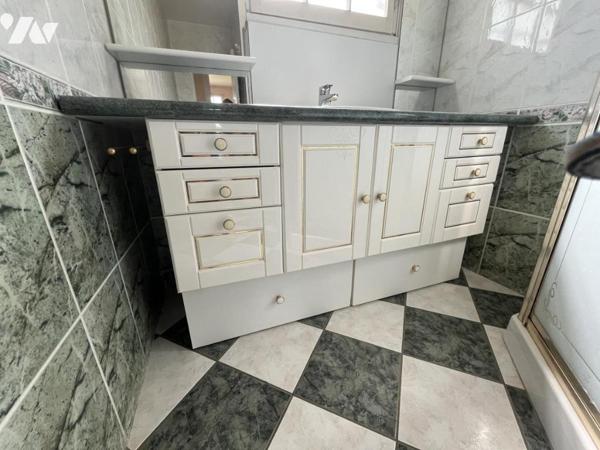 Propriété avec chambre au rdc