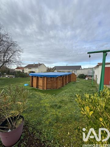 Maison à vendre 6 pièces 114 m² Saint-Germain-du-Puy