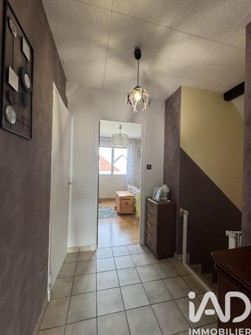 Maison à vendre 6 pièces 114 m² Saint-Germain-du-Puy