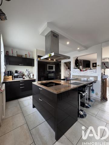 Maison à vendre 6 pièces 114 m² Saint-Germain-du-Puy