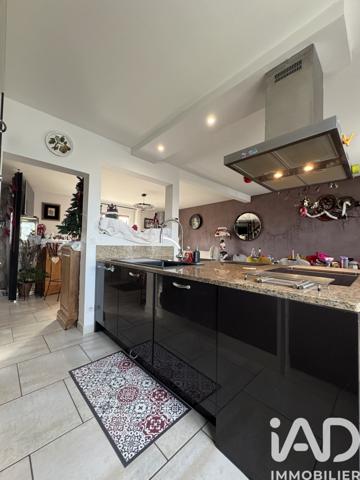 Maison à vendre 6 pièces 114 m² Saint-Germain-du-Puy