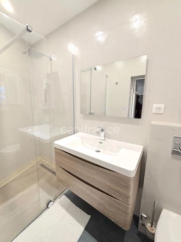 Maison à vendre 5 pièces MOUGINS (06)