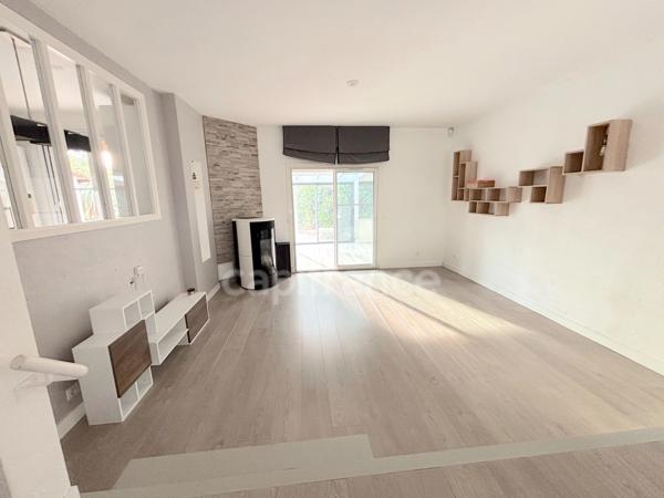 Maison à vendre 5 pièces MOUGINS (06)