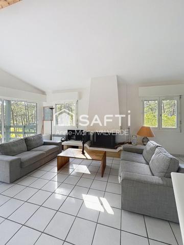 VILLA EN PREMIÈRE LIGNE DU GOLF- LACANAU