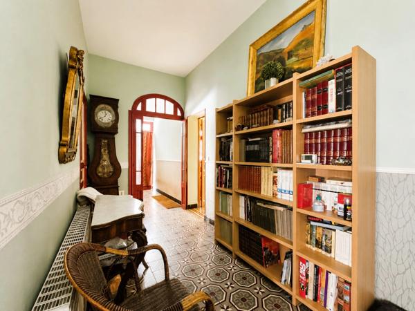 MAISON DE MAÎTRE D'EXCEPTION – ANCIEN DOMAINE VITICOLE – PLUS DE 1 000 m² DE BÂTIS – CŒUR DE VILLE