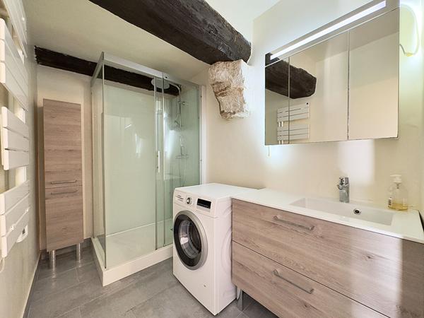 Appartement 2 pièces PARFAIT ETAT à SAINT MAURICE