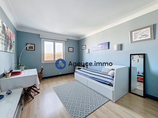 À vendre - Maison traditionnelle, 6 pièces située à Urrugne (64122)